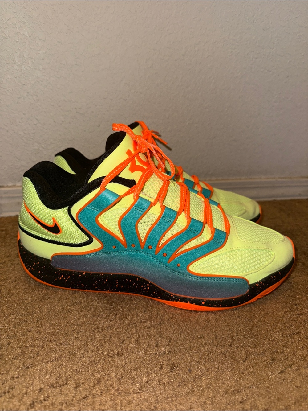 Nike KD18 ‘New Timeline’ Men’s Basketball Shoe Size 12 - Picture 3 of 7